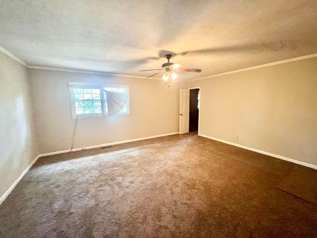 300 Springdale Drive, Lagrange, GA 30240