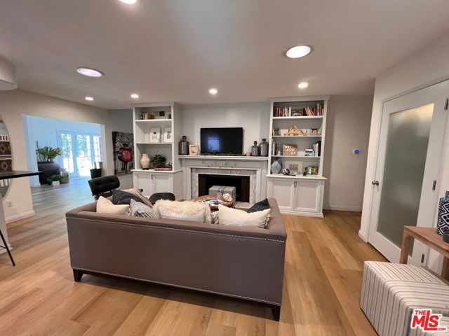 22477 Liberty Bell Road, Calabasas, CA 91302