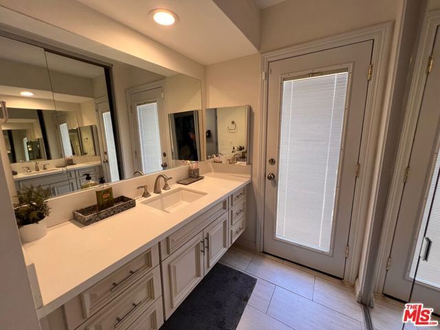 22477 Liberty Bell Road, Calabasas, CA 91302