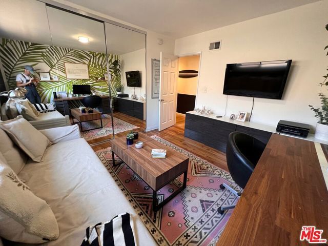 22477 Liberty Bell Road, Calabasas, CA 91302