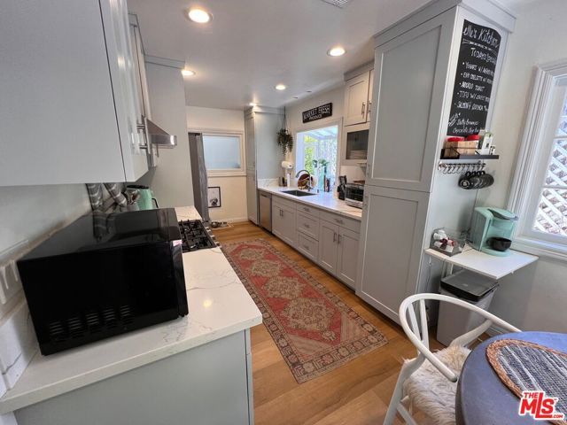 22477 Liberty Bell Road, Calabasas, CA 91302