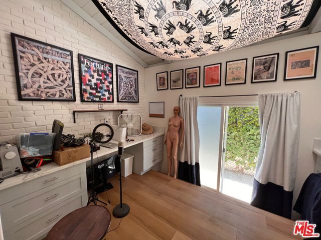 22477 Liberty Bell Road, Calabasas, CA 91302