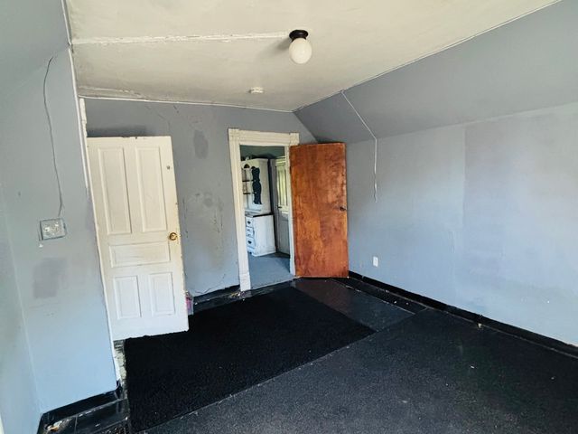 484 Hickory Place, Elgin, IL 60120