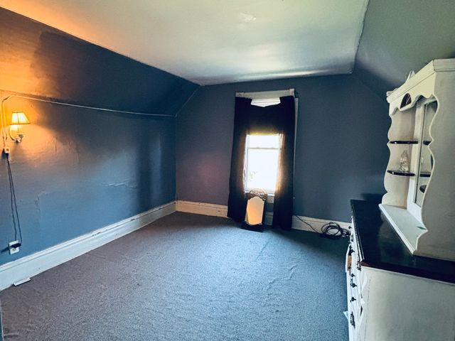 484 Hickory Place, Elgin, IL 60120