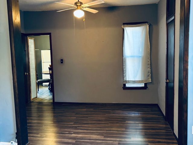 484 Hickory Place, Elgin, IL 60120