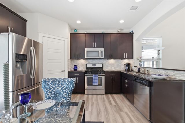 2101 Rivers Edge WAY 22, Austin, TX 78741