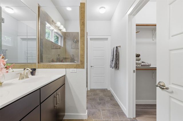 2101 Rivers Edge WAY 22, Austin, TX 78741