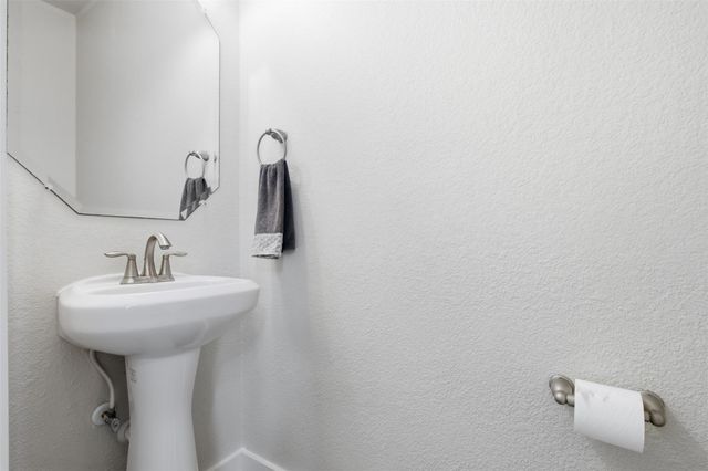 2101 Rivers Edge WAY 22, Austin, TX 78741