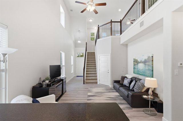 2101 Rivers Edge WAY 22, Austin, TX 78741