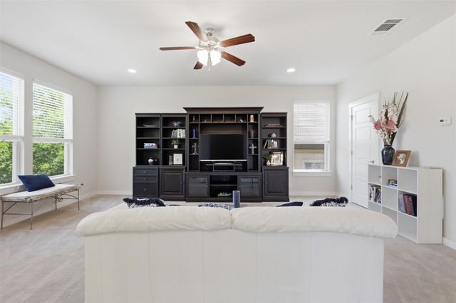 2101 Rivers Edge WAY 22, Austin, TX 78741