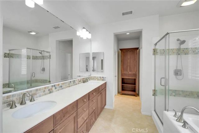 29 Splendor, Irvine, CA 92618