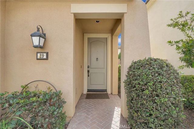 29 Splendor, Irvine, CA 92618