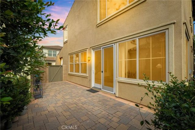 29 Splendor, Irvine, CA 92618