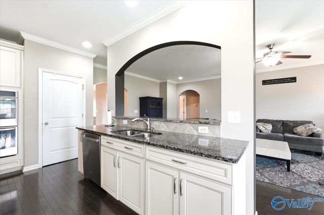 132 Chattooga Place, New Market, AL 35761