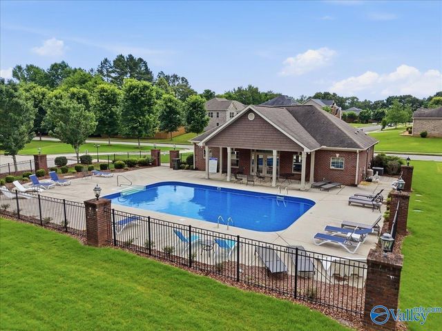 132 Chattooga Place, New Market, AL 35761