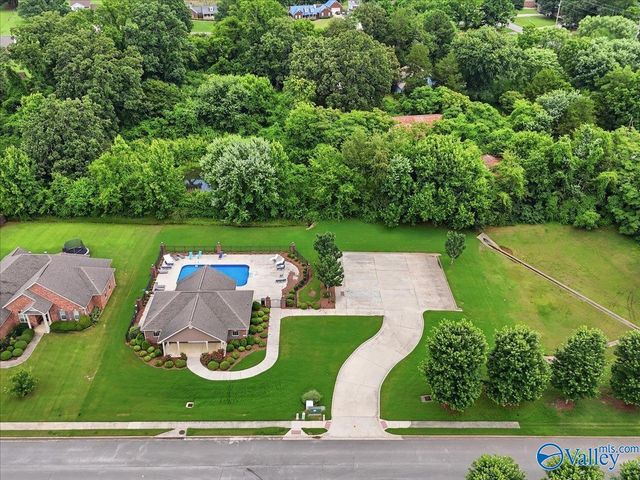 132 Chattooga Place, New Market, AL 35761