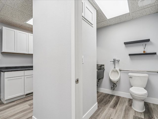 3900 River Ridge Dr NE A & B, Cedar Rapids, IA 52402