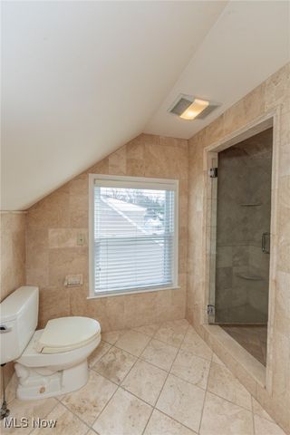 23915 Glenhill Drive, Beachwood, OH 44122