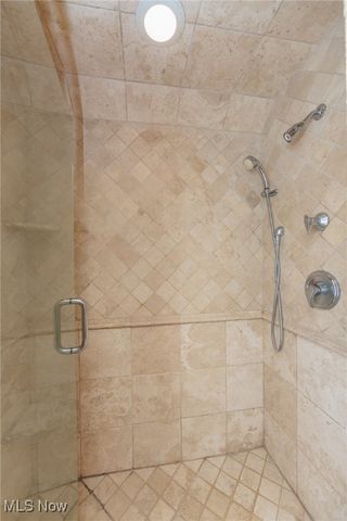 23915 Glenhill Drive, Beachwood, OH 44122