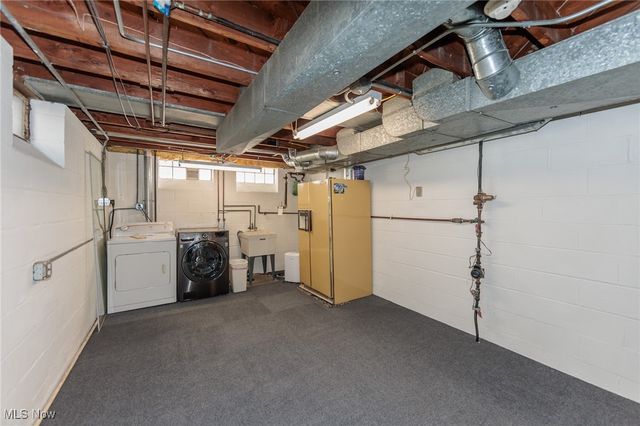 23915 Glenhill Drive, Beachwood, OH 44122