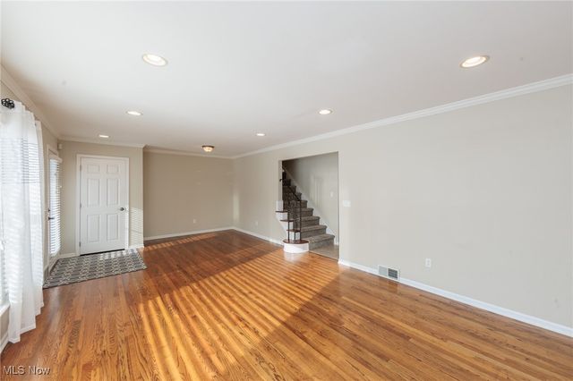 23915 Glenhill Drive, Beachwood, OH 44122