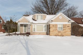 23915 Glenhill Drive, Beachwood, OH 44122