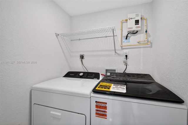 649 NW 20th Ct, Pompano Beach, FL 33060