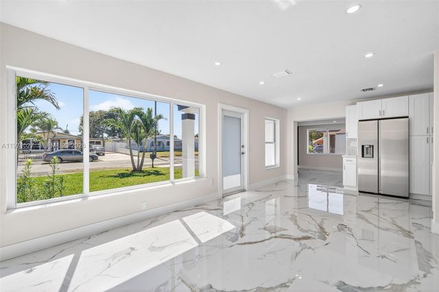 649 NW 20th Ct, Pompano Beach, FL 33060