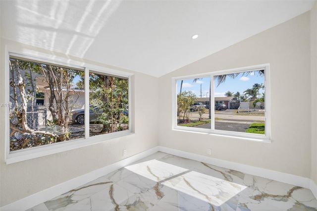 649 NW 20th Ct, Pompano Beach, FL 33060