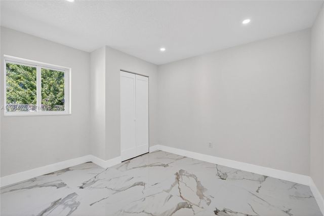 649 NW 20th Ct, Pompano Beach, FL 33060