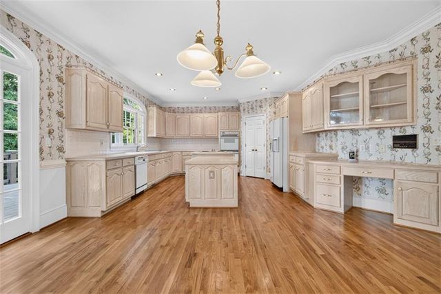 6211 Blackberry Hill, Peachtree Corners, GA 30092