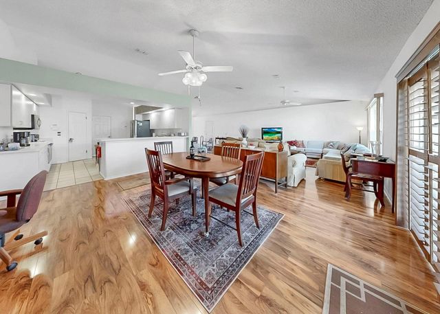 2003 NEW BEDFORD DRIVE, Sun City Center, FL 33573