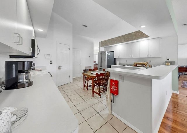 2003 NEW BEDFORD DRIVE, Sun City Center, FL 33573