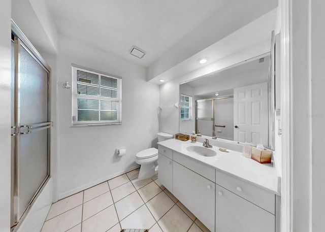 2003 NEW BEDFORD DRIVE, Sun City Center, FL 33573