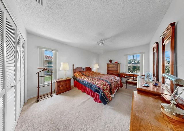 2003 NEW BEDFORD DRIVE, Sun City Center, FL 33573