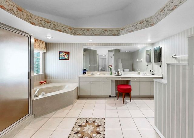 2003 NEW BEDFORD DRIVE, Sun City Center, FL 33573