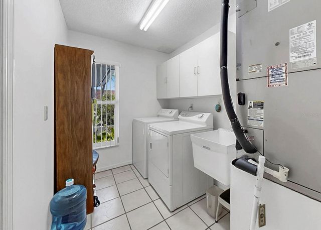 2003 NEW BEDFORD DRIVE, Sun City Center, FL 33573