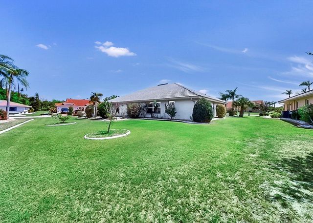 2003 NEW BEDFORD DRIVE, Sun City Center, FL 33573