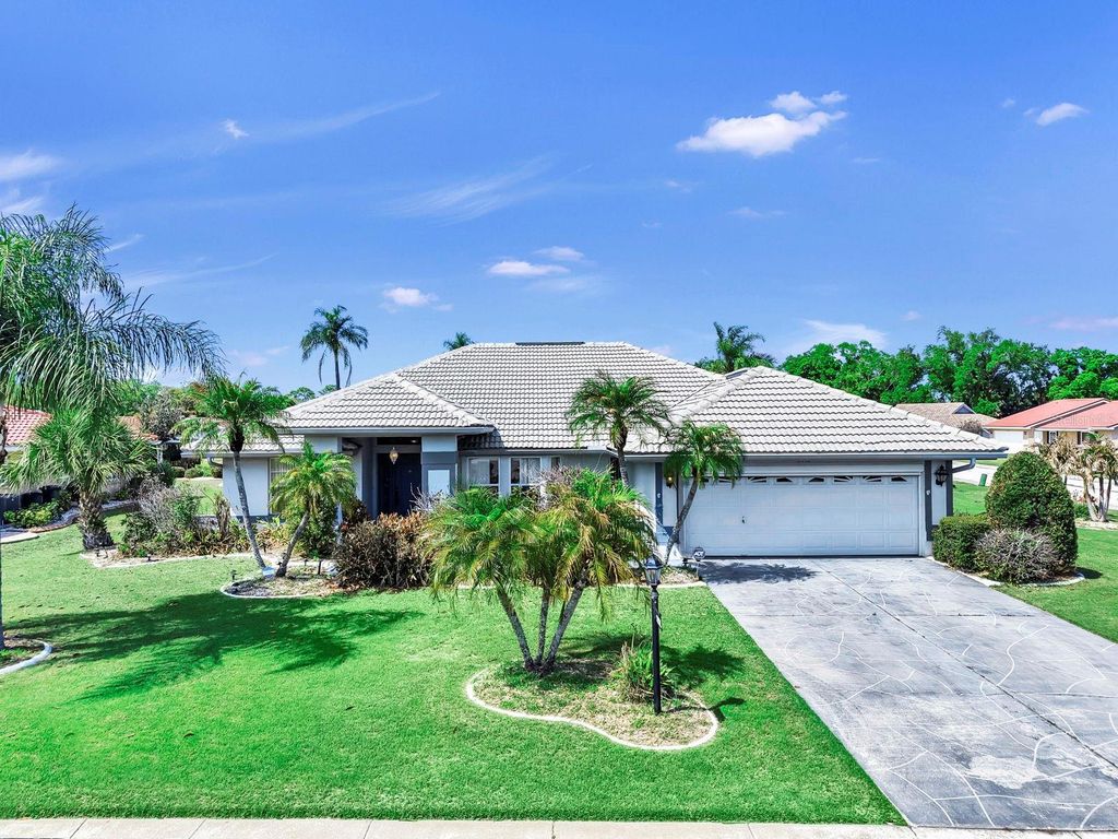 2003 NEW BEDFORD DRIVE, Sun City Center, FL 33573