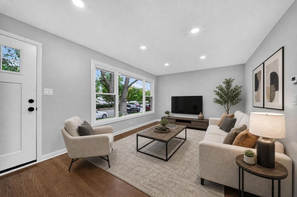 5135 S Saint Louis Avenue, Chicago, IL 60632 — photo 2