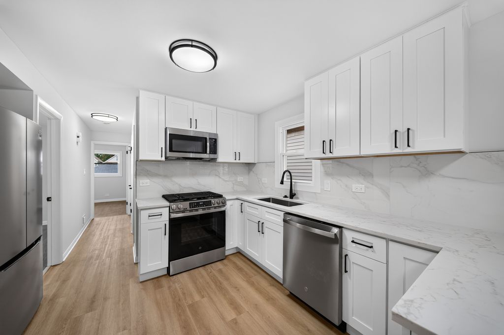 5135 S Saint Louis Avenue, Chicago, IL 60632 — photo 4