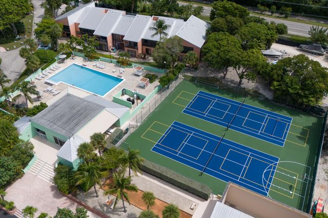 98282 Windward Avenue, Key Largo, FL 33037