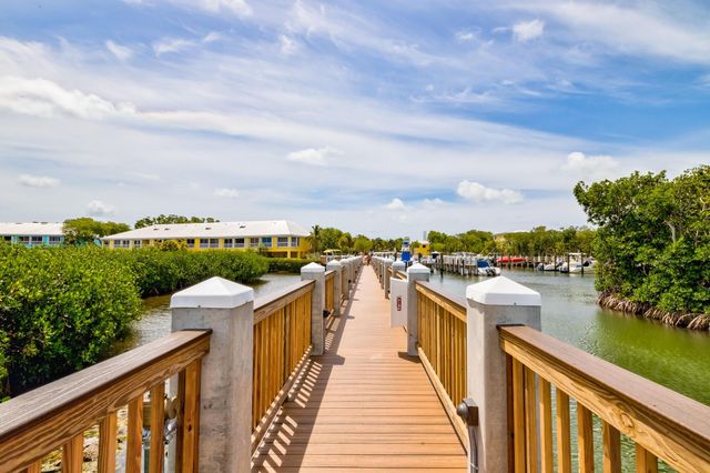 98282 Windward Avenue, Key Largo, FL 33037