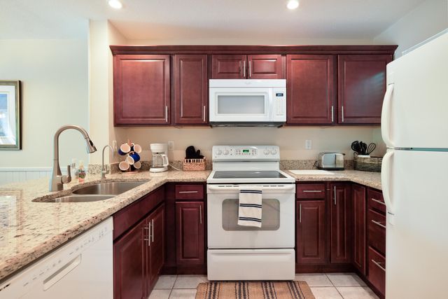 98282 Windward Avenue, Key Largo, FL 33037