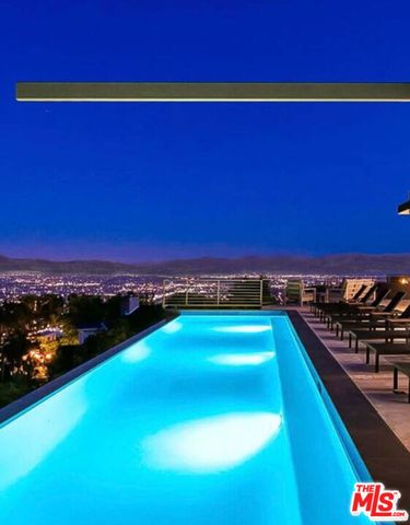 11729 Laurelwood Drive, Studio City, CA 91604