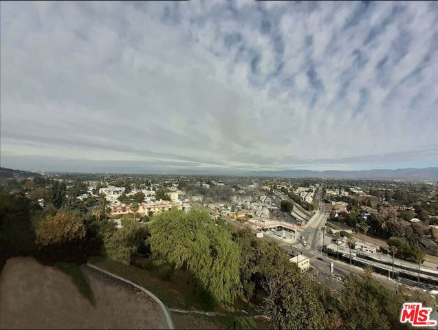 11729 Laurelwood Drive, Studio City, CA 91604