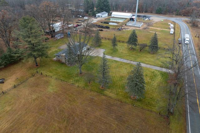 5110 W Mannsiding Road, Lake, MI 48632