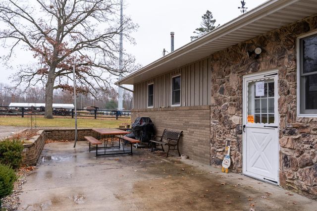 5110 W Mannsiding Road, Lake, MI 48632