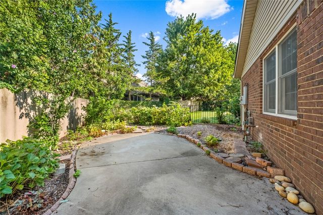 27 Prairie Dunes Drive, Rogers, AR 72758
