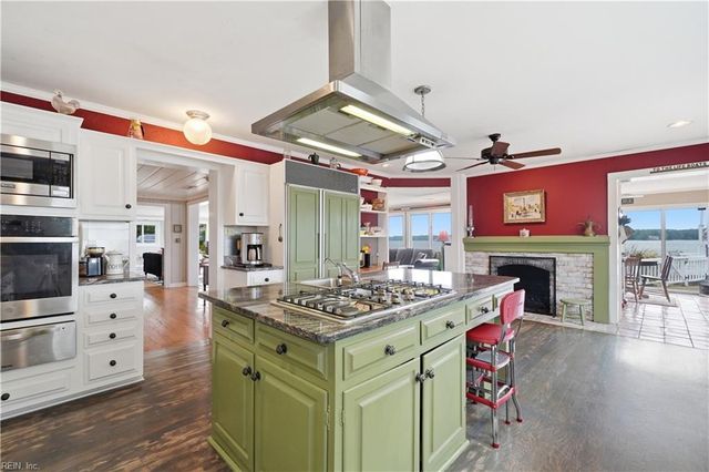 3018 Lynndale RD, Virginia Beach, VA 23452